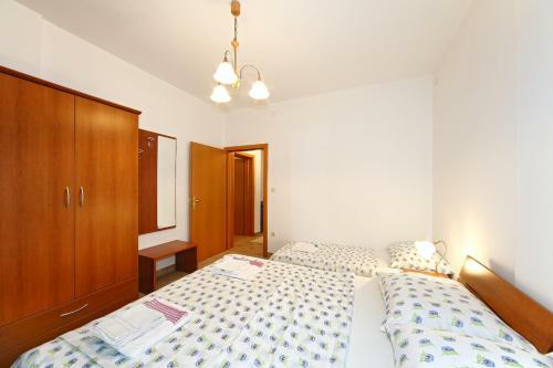 Apartments Sapavac