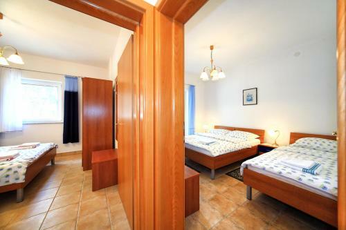 Apartments Sapavac