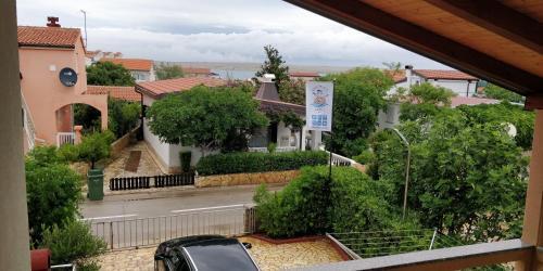 Apartments Larus, 4 Stars, Jacuzzi, 100 M2