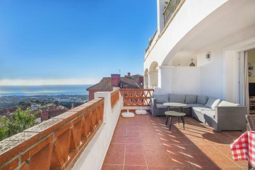 Astonishing View Modern Apartment