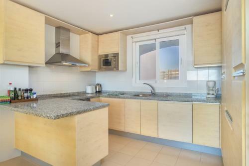 Astonishing View Modern Apartment