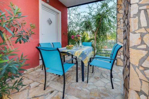 Sea View Apartments Vir