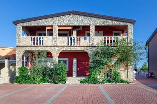 Sea View Apartments Vir