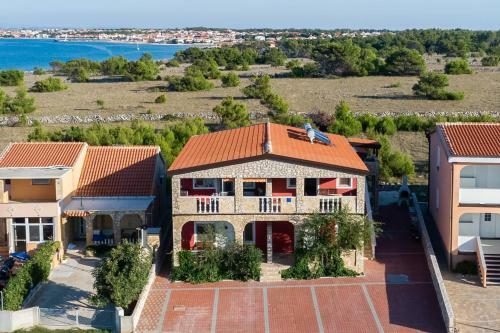Sea View Apartments Vir