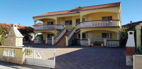 Apartments With A Parking Space Vir - 18407
