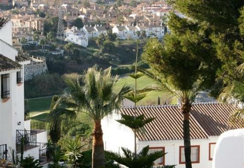 Highly Situated Apartment Sea Views