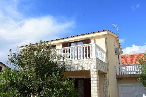 Apartments ?ana