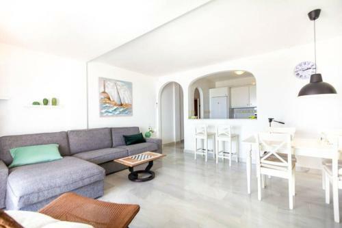 45-modern Apartment With Ocean Views, Riviera Del Sol, M�laga