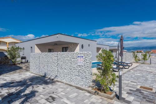 Exclusive Villas Resort & Spa Vir