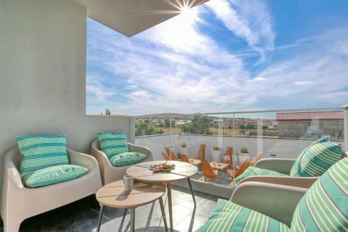 Luxury Apartments Hills