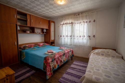 Apartman Mira II