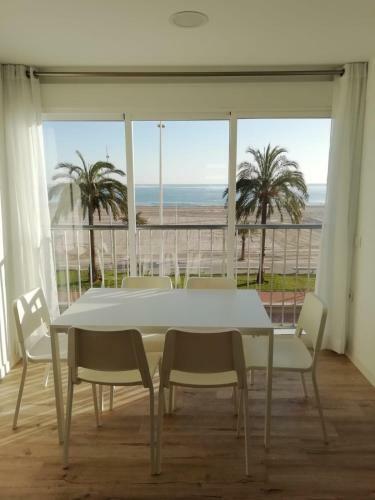 Apartamento Infante II Primera Linea Playa de Gandia