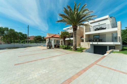 Apartamentos Villa Mirakul