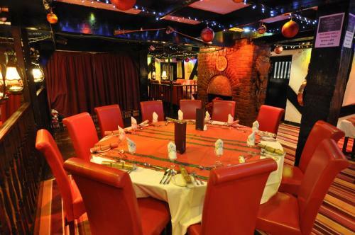 The Roundabout Hotel