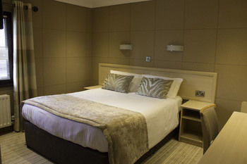 The Lodge Hotel