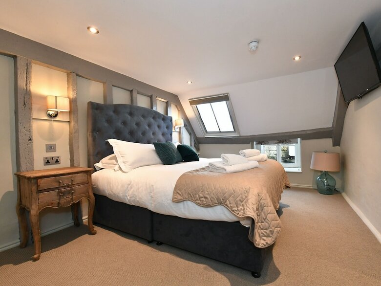 Lansdowne Strand Hotel