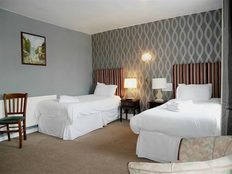 Lansdowne Strand Hotel