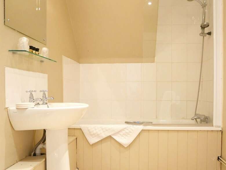 Lansdowne Strand Hotel
