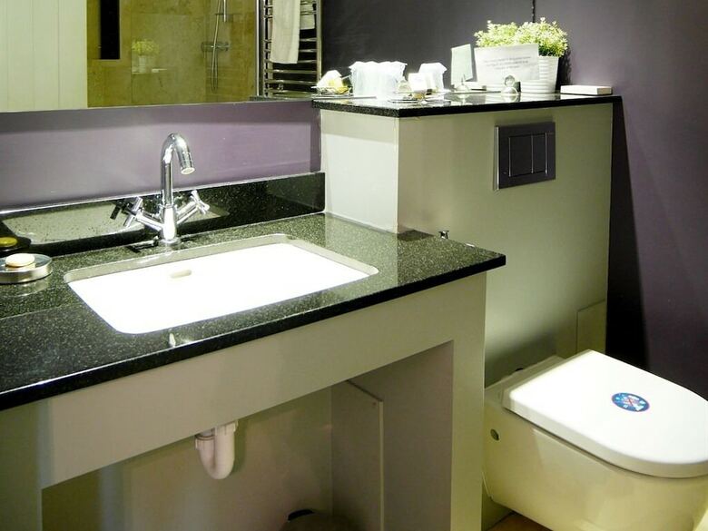 Lansdowne Strand Hotel