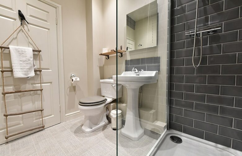 Lansdowne Strand Hotel