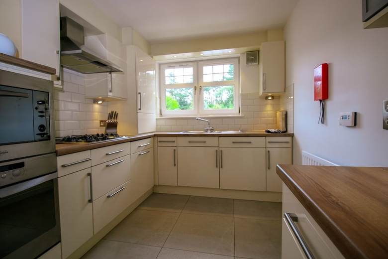 Turnberry Apartments
