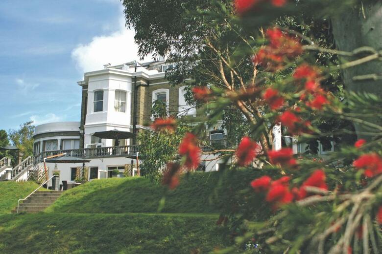 Trenython Manor Hotel & Spa