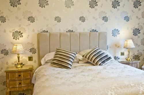 Albright Hussey Manor Hotel