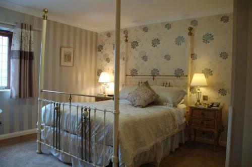 Albright Hussey Manor Hotel