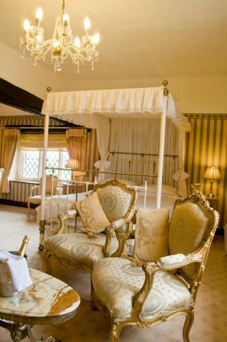 Albright Hussey Manor Hotel