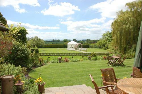 Albright Hussey Manor Hotel