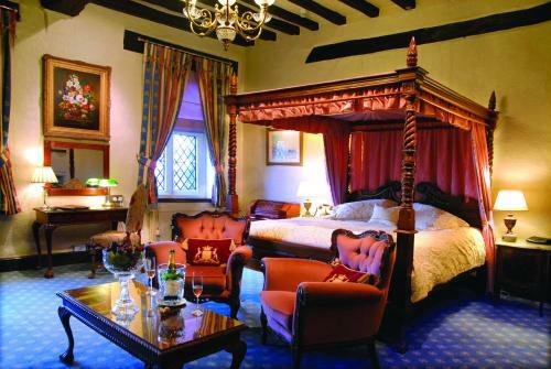 Albright Hussey Manor Hotel