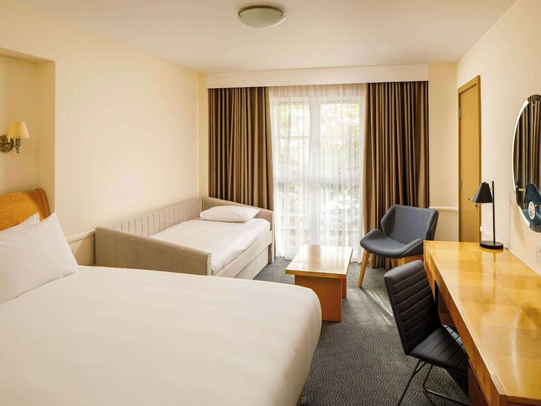 Mercure London Staines-upon-thames Hotel