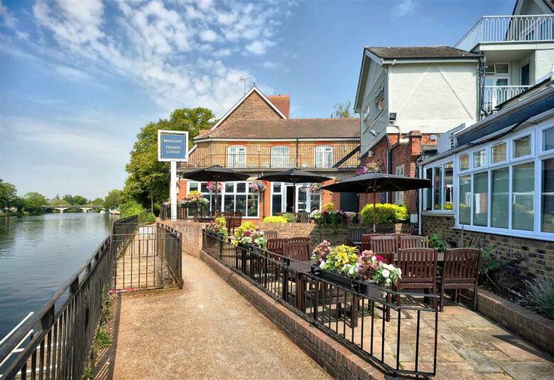 Mercure London Staines-upon-thames Hotel