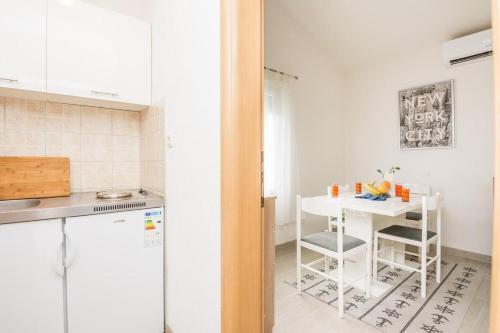 Apartments With A Parking Space Vir - 19113