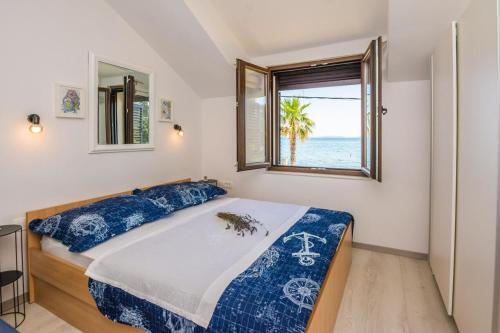 Apartments By The Sea Vir - 19111