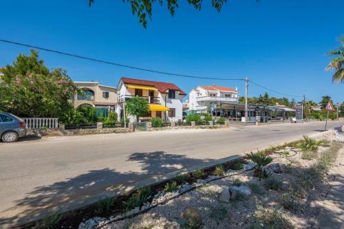 Apartments By The Sea Vir - 19111