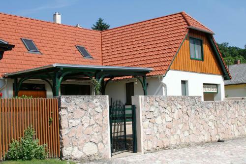 Hostal Sasf�szek Vend�gh�z