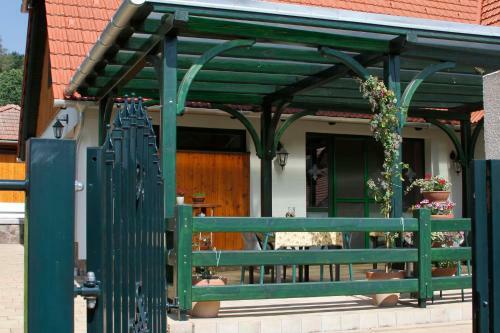 Hostal Sasf�szek Vend�gh�z