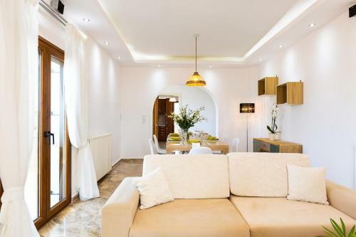 Kampos Villa Iii, Pure Elegance!