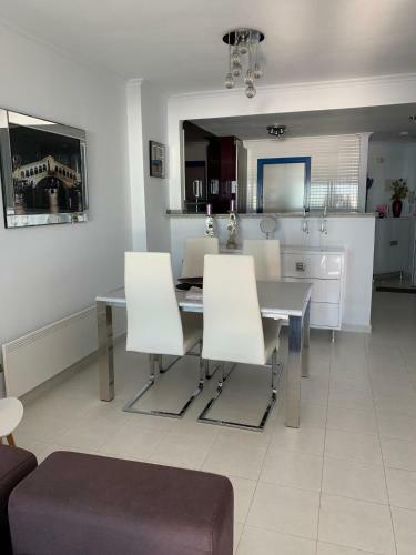 Apartamento Lovely Appartment With Stunning Sea View, 2nd Floor