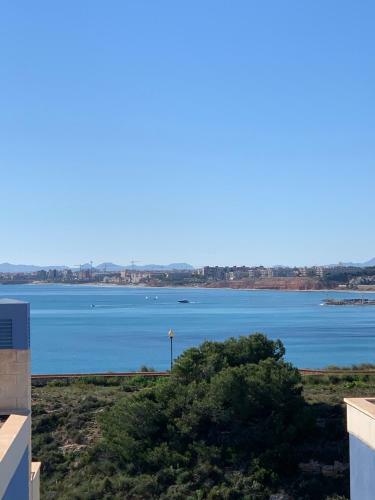 Apartamento Lovely Appartment With Stunning Sea View, 2nd Floor
