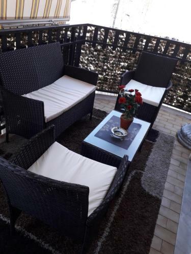 Apartamento Marina Dei Ciclopi Home