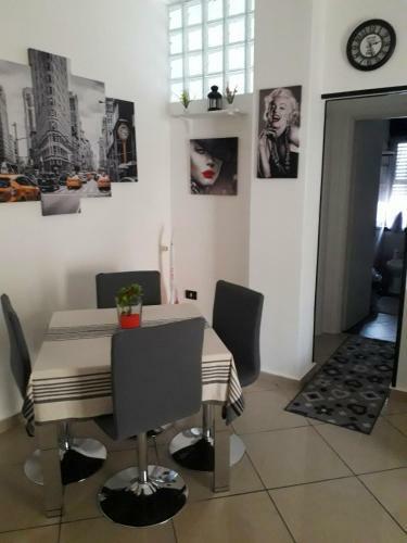 Apartamento Marina Dei Ciclopi Home