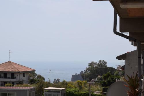 Apartamento Un Balcone Su Acicastello