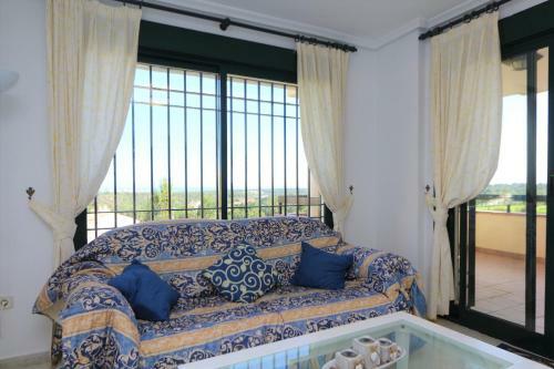 Apartamento Lomas De Campoamor Ref 8222