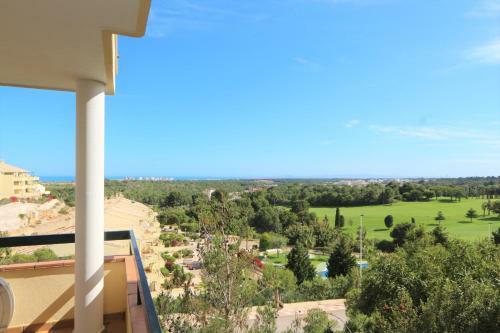 Apartamento Lomas De Campoamor Ref 8222
