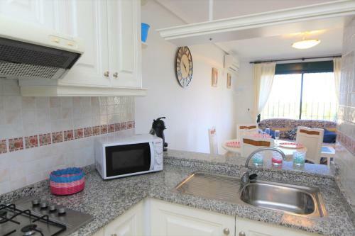 Apartamento Lomas De Campoamor Ref 8222