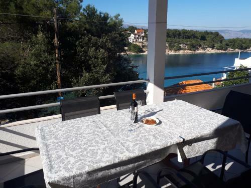 Apartamento Mala Basina -maslina