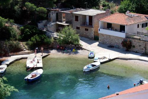 Apartments With A Parking Space Basina, Hvar - 12420