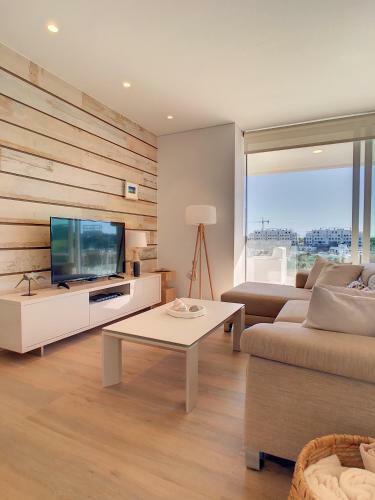 Luxury Apartment Acacia 2, Las Colinas Golf